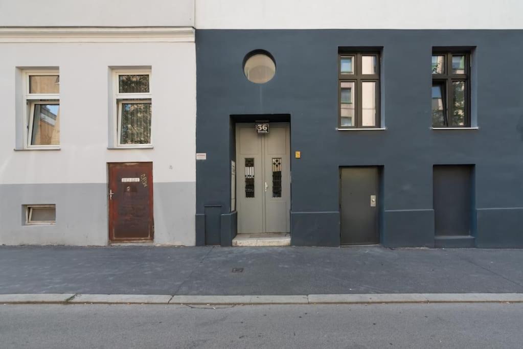 Apartamento Grosse Terrasse, Klimaanlage Und U-Bahn Naehe Viena Exterior foto