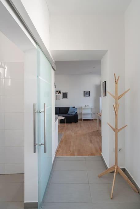 Apartamento Grosse Terrasse, Klimaanlage Und U-Bahn Naehe Viena Exterior foto