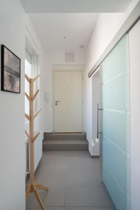 Apartamento Grosse Terrasse, Klimaanlage Und U-Bahn Naehe Viena Exterior foto