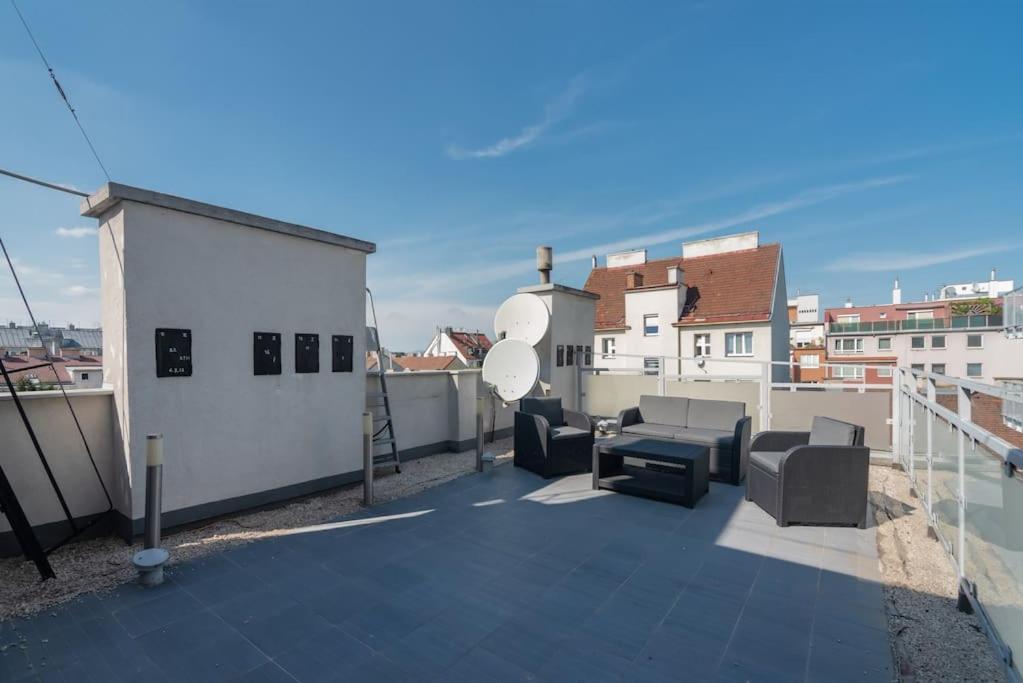 Apartamento Grosse Terrasse, Klimaanlage Und U-Bahn Naehe Viena Exterior foto