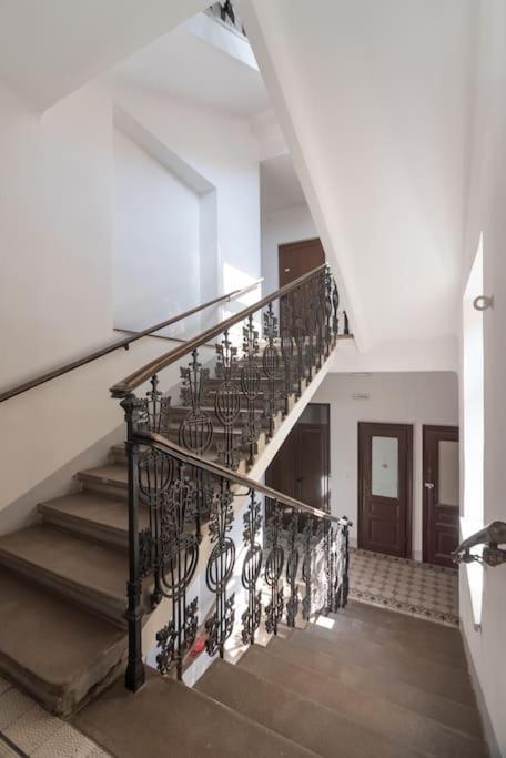 Apartamento Grosse Terrasse, Klimaanlage Und U-Bahn Naehe Viena Exterior foto