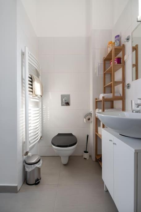 Apartamento Grosse Terrasse, Klimaanlage Und U-Bahn Naehe Viena Exterior foto