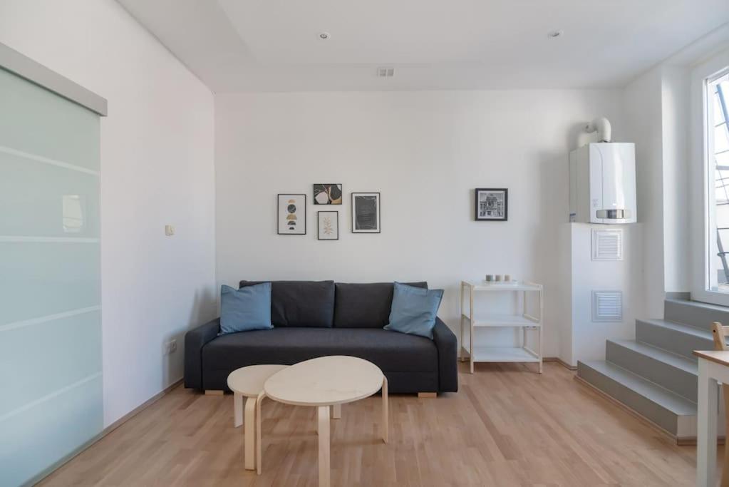 Apartamento Grosse Terrasse, Klimaanlage Und U-Bahn Naehe Viena Exterior foto